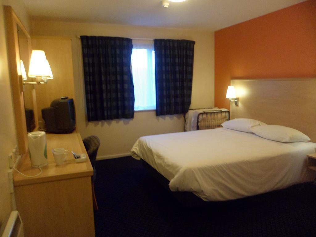 Metro Inns ハダーズフィールド 部屋 写真